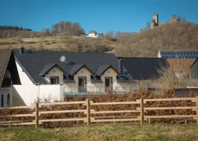 Der Maijeschhof in Pelm ist der perfekte Ort für Ihren Urlaub auf einem ehemaligen Bauernhof.
